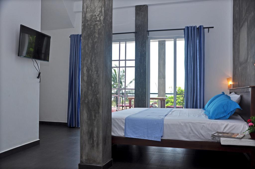 Petit Guest House Negombo Exteriör bild